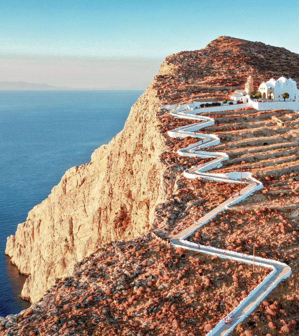 Why I Chose Milos, Sifnos and Folegandros for a Freedom Traveller